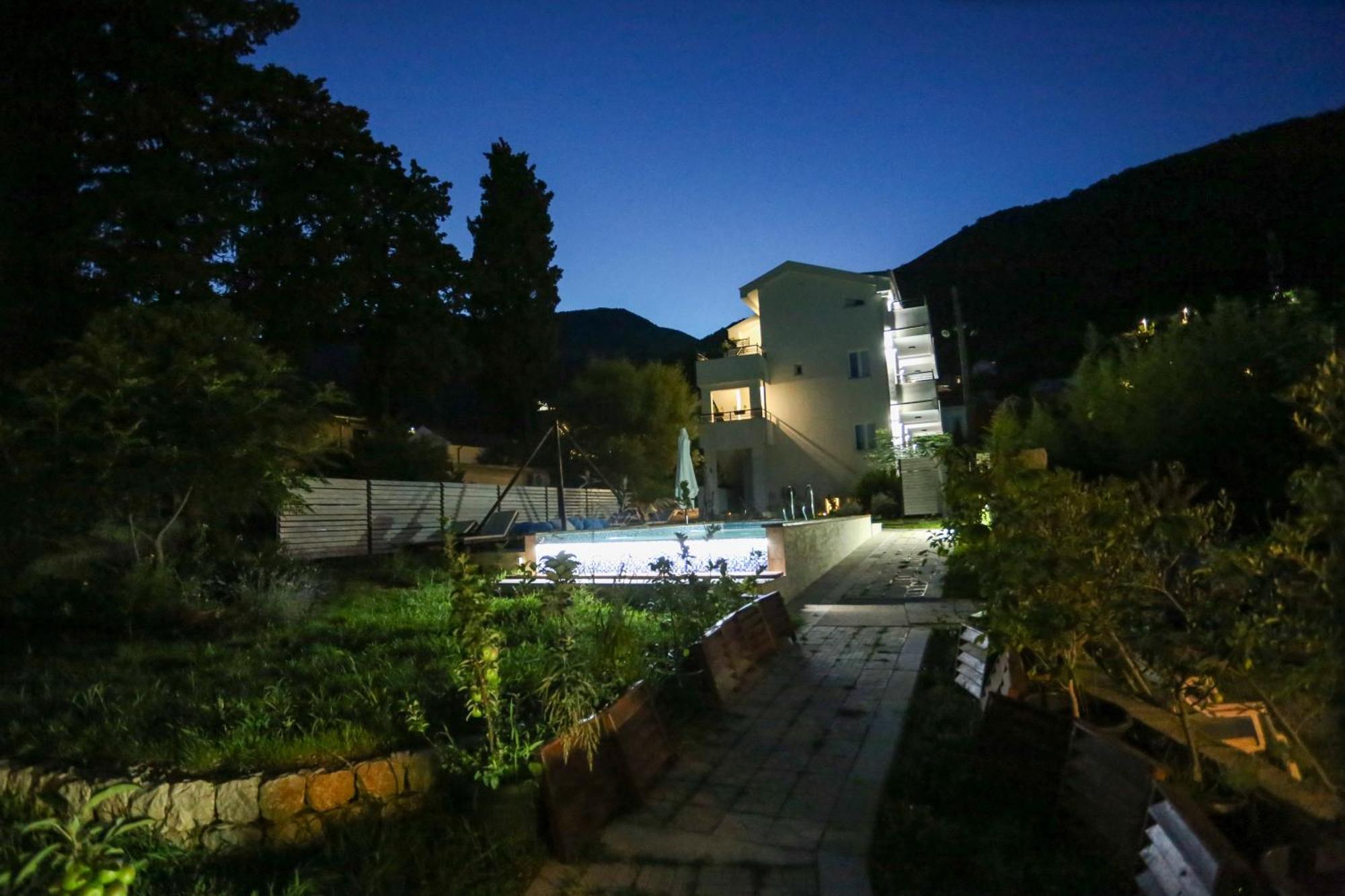 Apartments Cukovic Herceg Novi Bagian luar foto