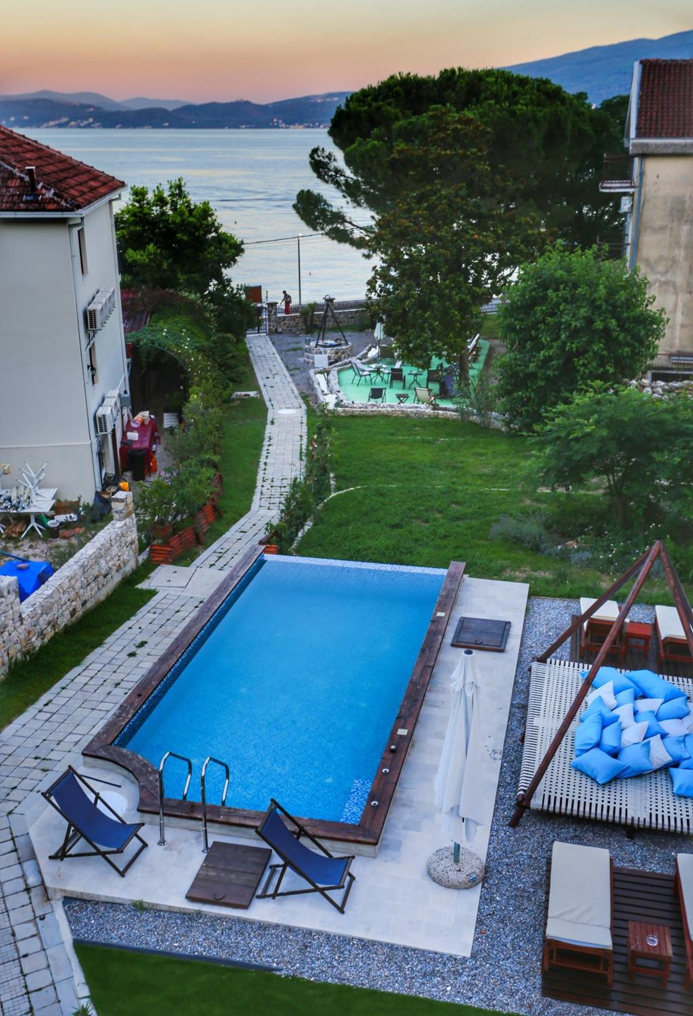 Apartments Cukovic Herceg Novi Bagian luar foto